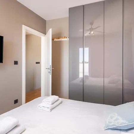 Vila Zk Luxury Murter